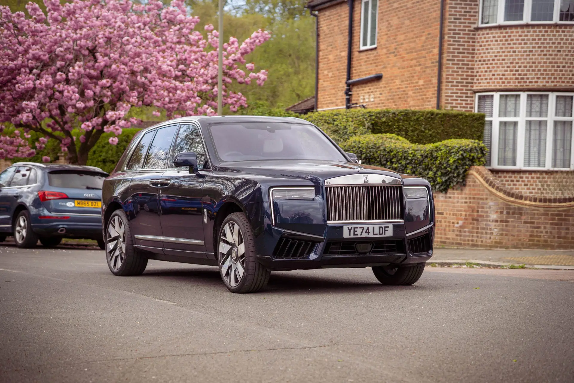Rolls Royce Cullinan - Series II 1 DSC05739-Enhanced-NR